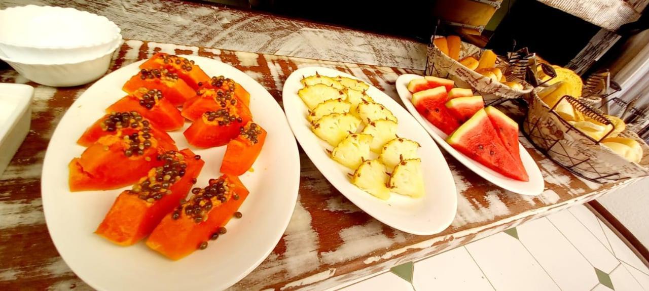 Bliss Hoteis Centro Armacao dos Buzios Bagian luar foto Papaya, pineapple and watermelon